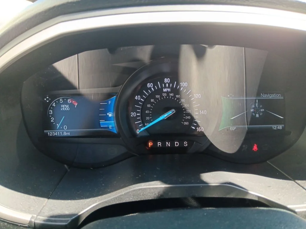 Used 2016 Electric Spice Metallic Ford SEL image 19