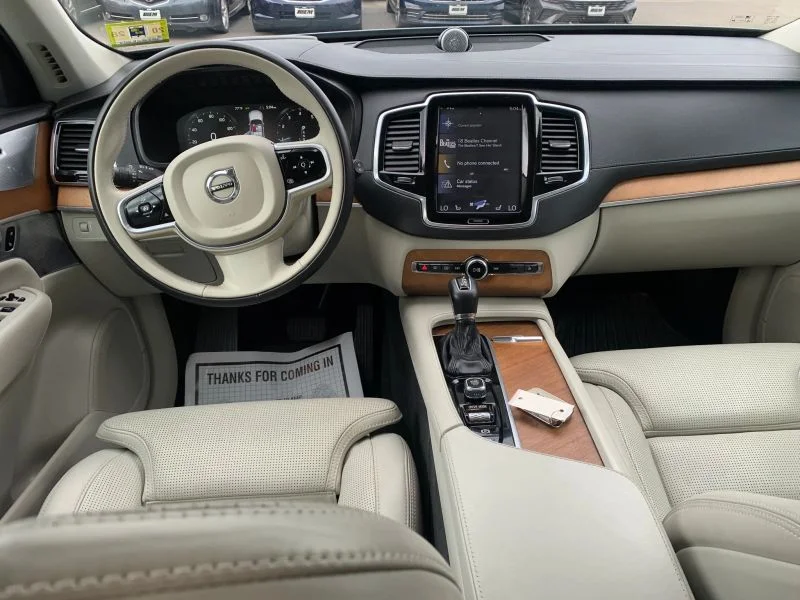 Used 2019 Gray Volvo T6 Inscription Sport Utility 4D image 39