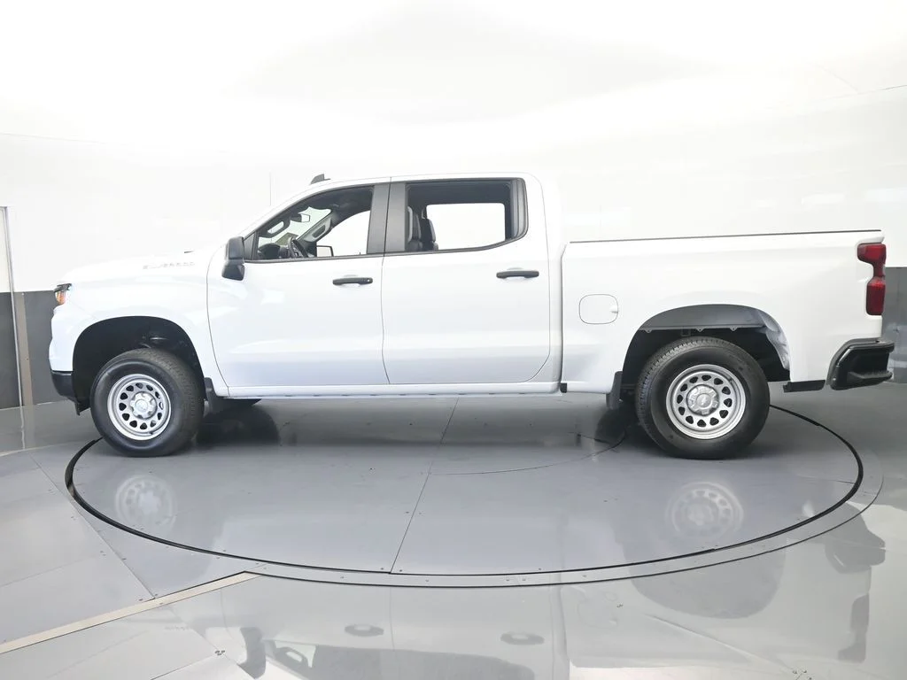 Used 2026 Summit White Chevrolet WT image 3