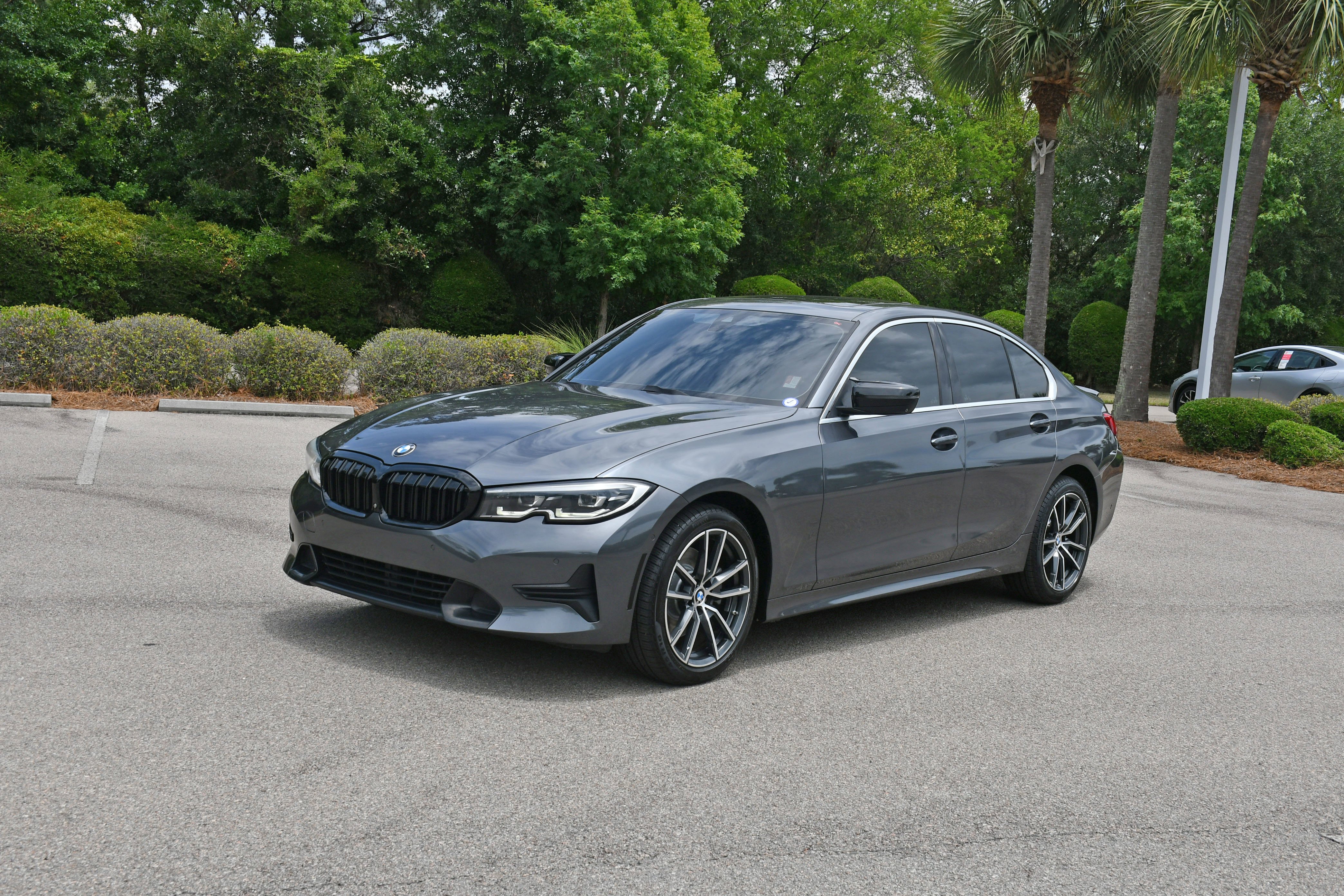 Used 2019 Gray BMW 330i image 6