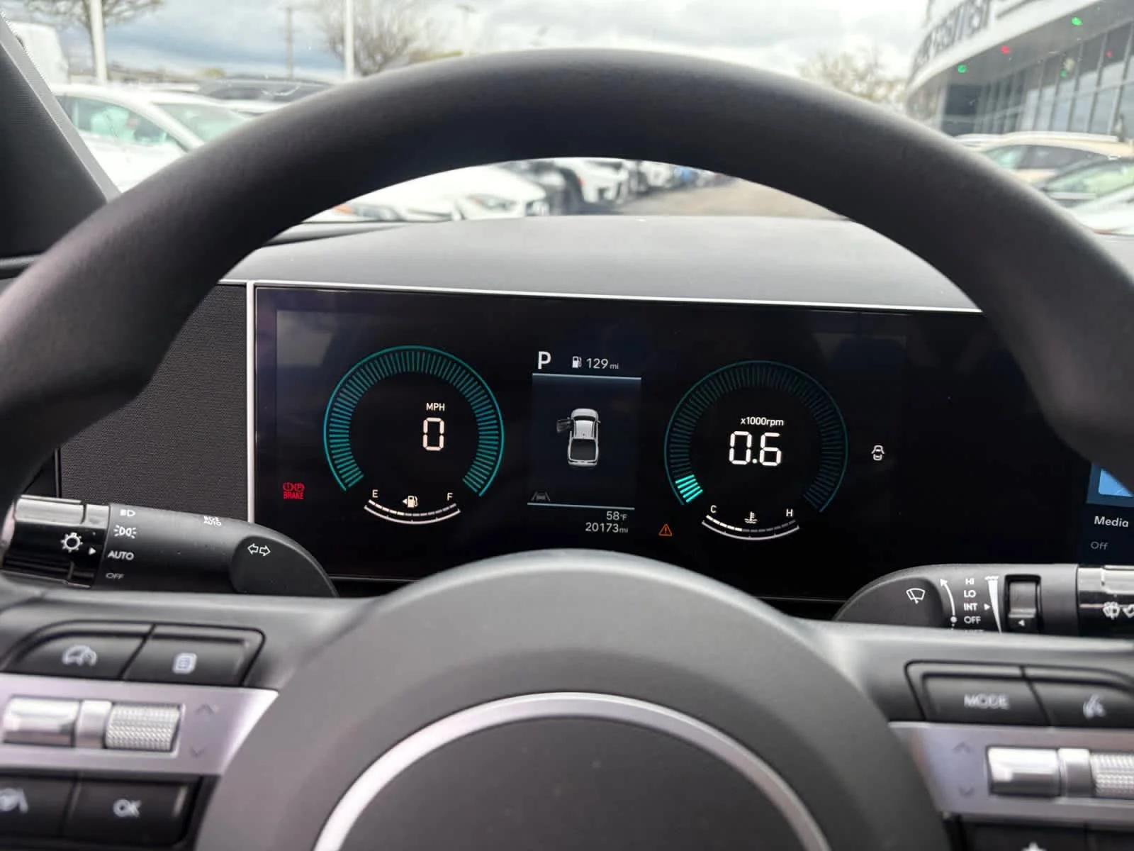 Used 2025 Hampton Gray Hyundai SEL image 11