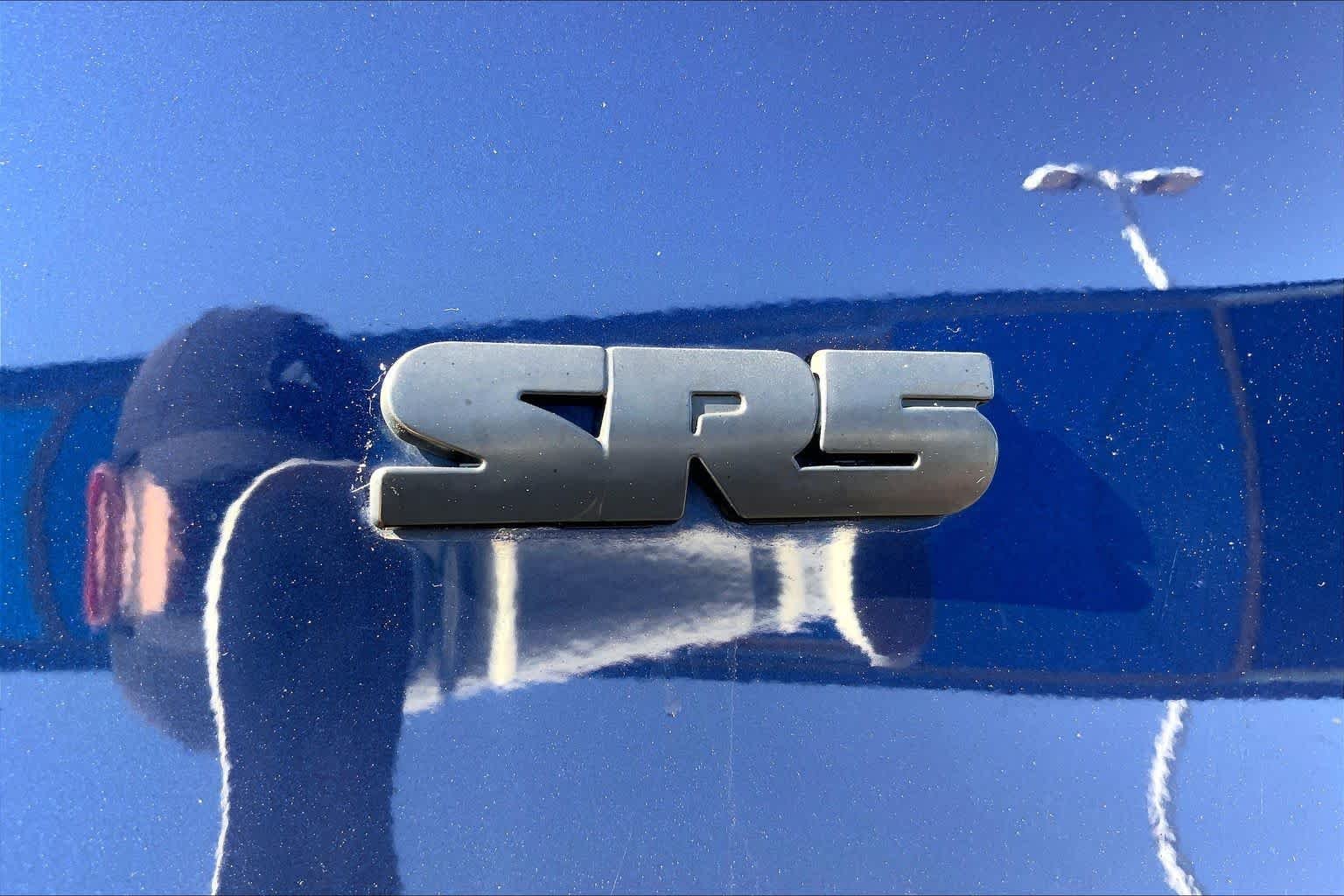 Used 2018 Nautical Blue Metallic Toyota SR5 Premium image 10
