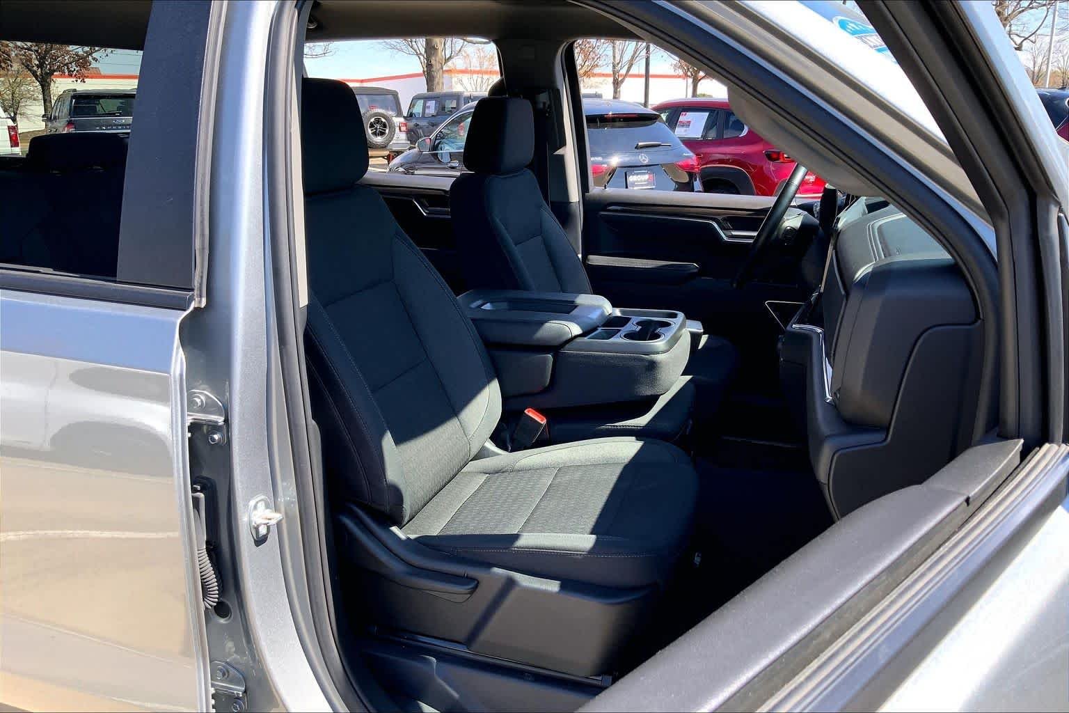 Used 2025 Sterling Gray Metallic Chevrolet LT image 16