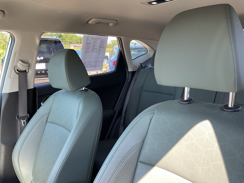 Certified Used 2024 Snow White Pearl Kia SX image 15