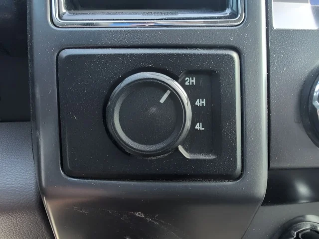 Used 2020 Black Metallic Ford XLT image 15