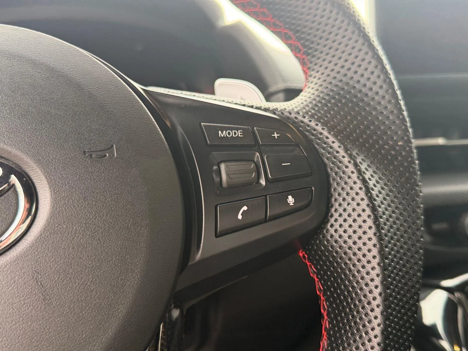 Used 2021  Toyota 3.0 Premium image 20