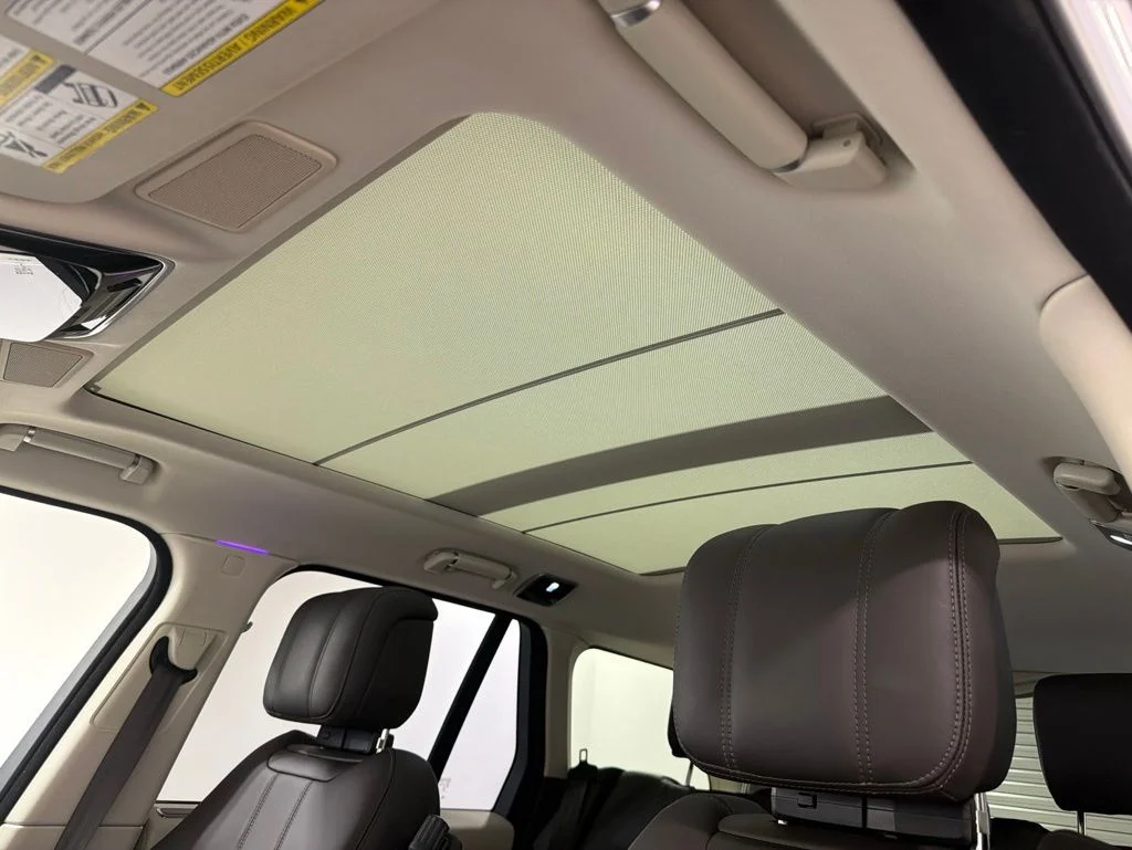 Used 2020  Land Rover HSE image 19
