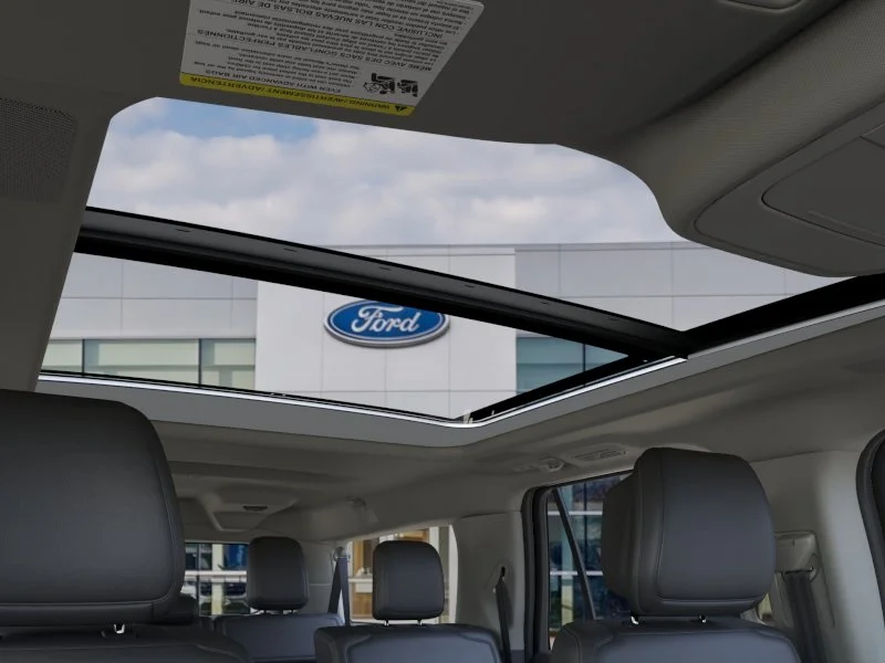 New 2026 Star White Metallic Tri-Coat Ford MAX Platinum® image 45