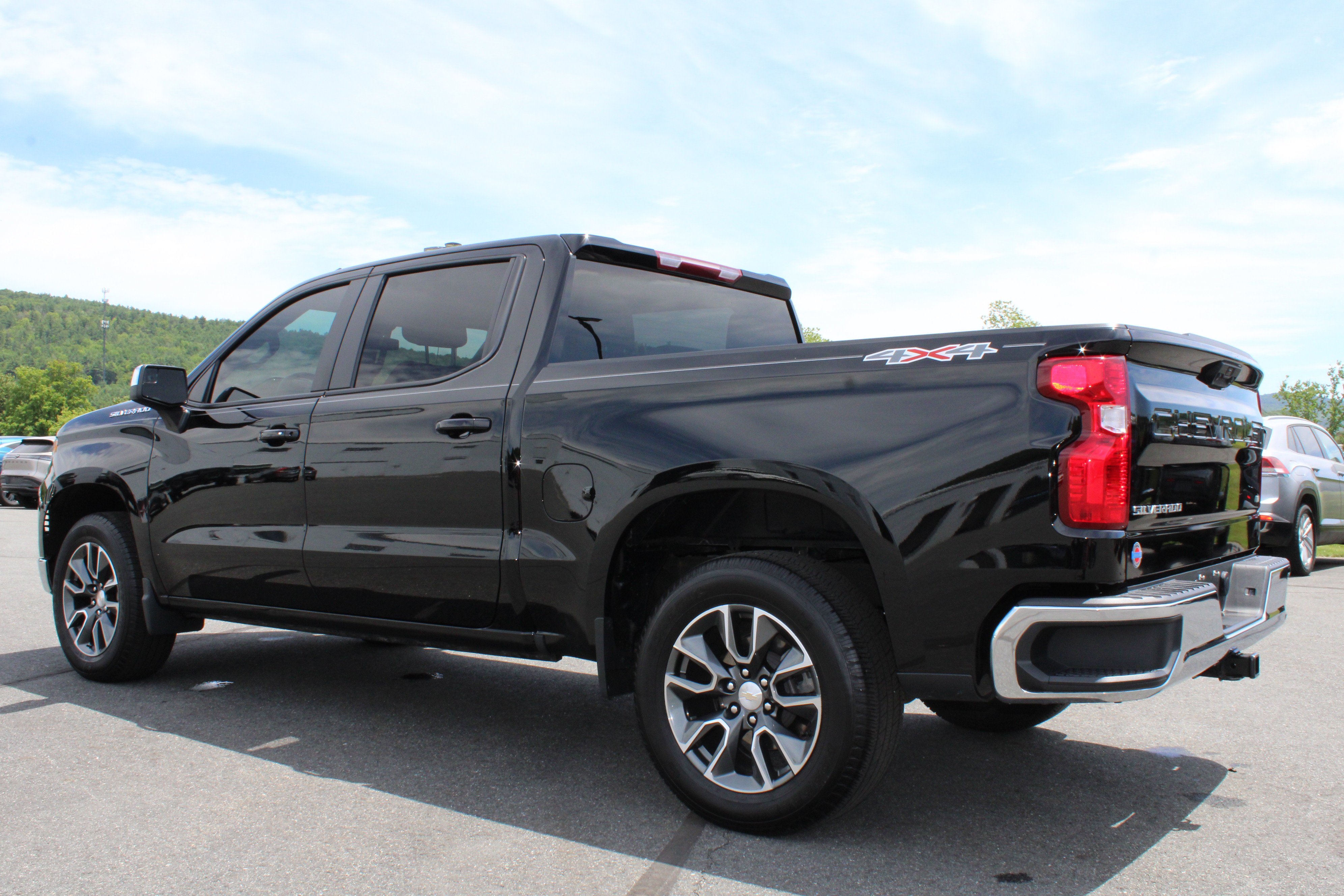 Used 2023 Black Chevrolet LT image 12