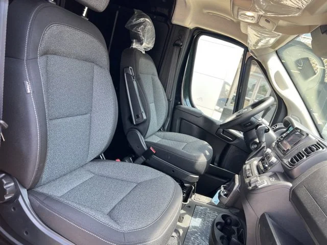 Used 2025 Black Ram Low Roof image 25