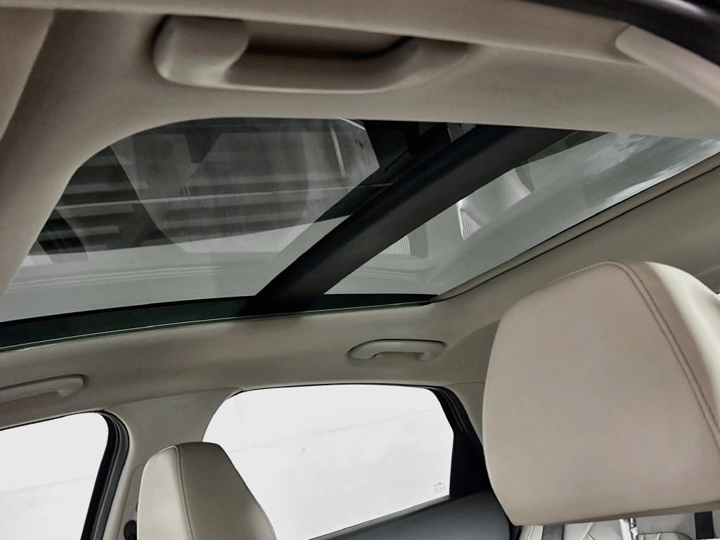 Used 2022 Gray Hyundai Limited image 19