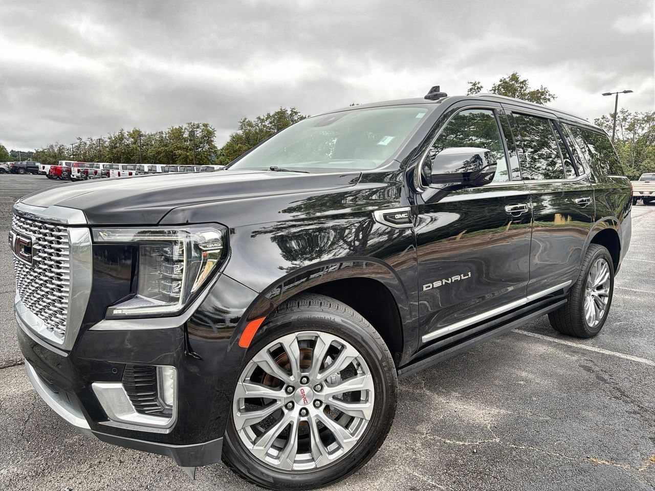 2023 GMC Yukon Denali