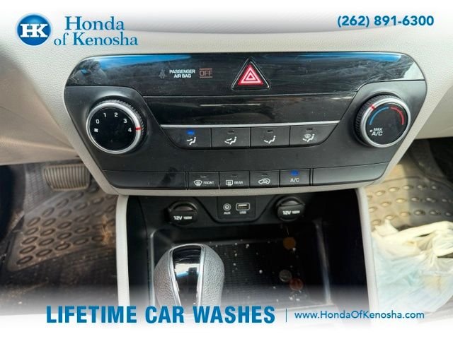 Used 2019 White Hyundai SE image 9