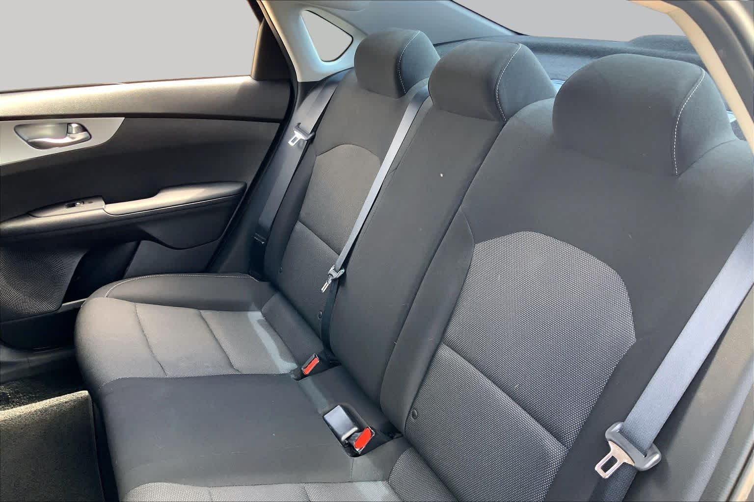 Used 2023 Gravity Gray Kia LXS image 21