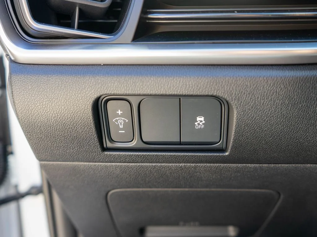 New 2026 Glacial White Pearl Kia S image 18