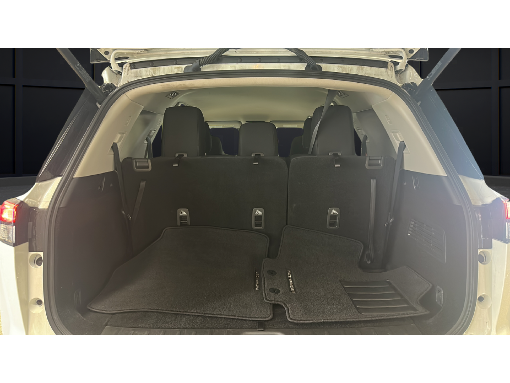 Used 2025 Glacier White Nissan SV image 25