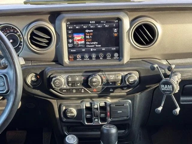 Used 2022 High Velocity Clearcoat Jeep  image 13