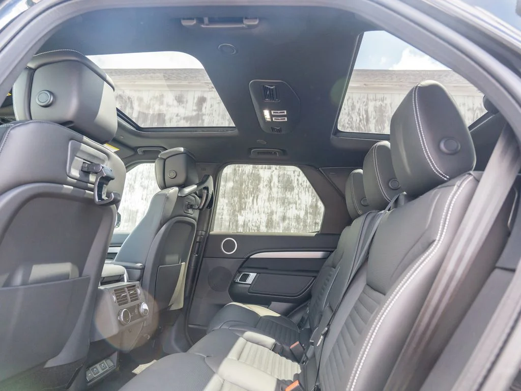New 2026 Santorini Black Land Rover  image 21