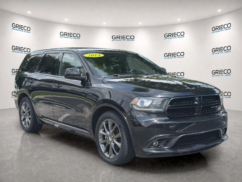 Used 2014 Black Dodge SXT image 1