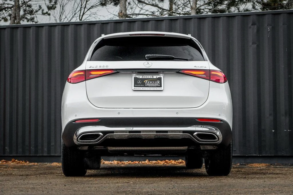 Certified Used 2026 Polar White Mercedes-Benz GLC 300 image 9