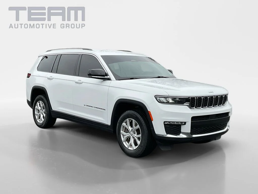 Used 2023 White Jeep Limited image 1