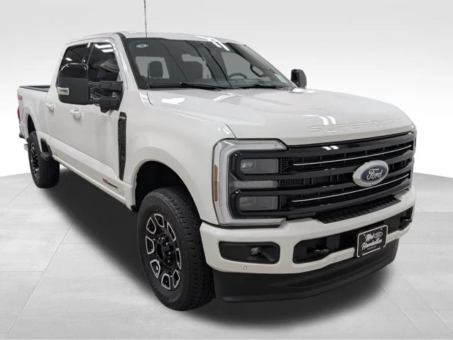 New 2026 Star White Metallic Tri-Coat Ford F-250® Platinum® image 64