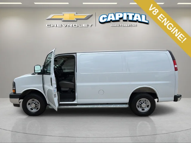 Used 2025 White Chevrolet Work Van image 3