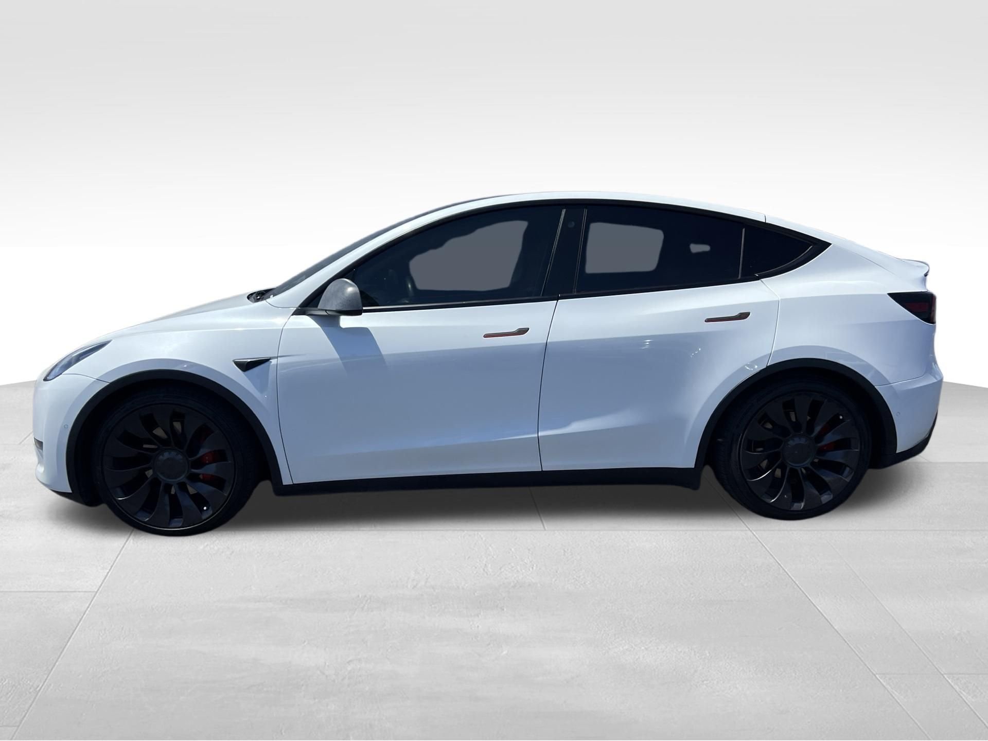Used 2022 White Tesla Performance image 8