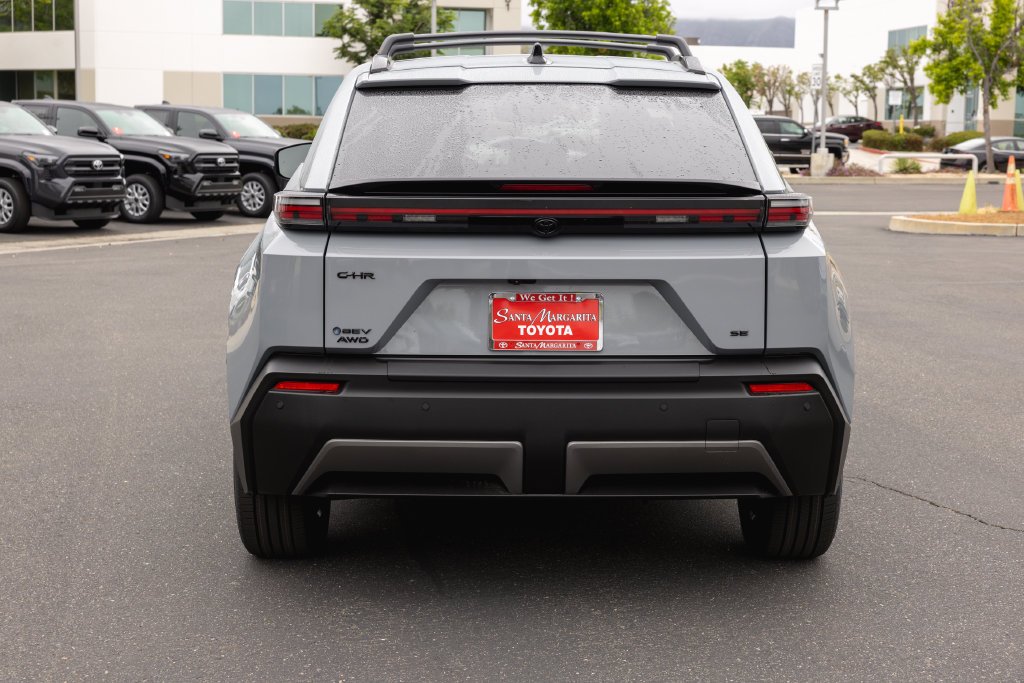 2026 Toyota C-HR SE - Photo 6