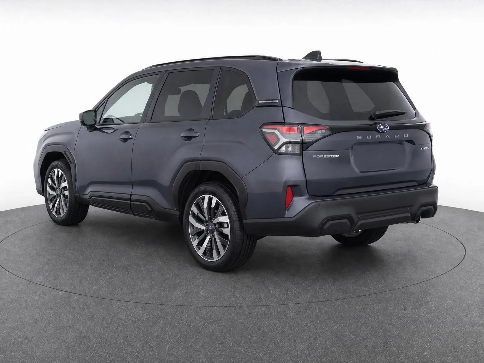 Used 2026 Magnetite Gray Metallic Subaru Touring image 4