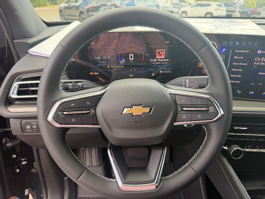 New 2027 Mosaic Black Metallic Chevrolet LT image 27