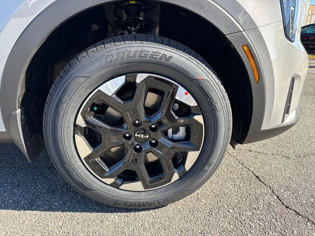New 2026 Gray Kia S image 12