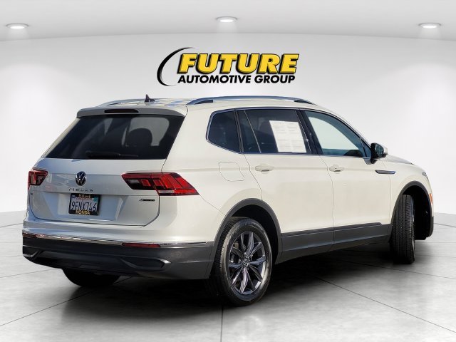 Used 2023 White Volkswagen 2.0T SE image 4