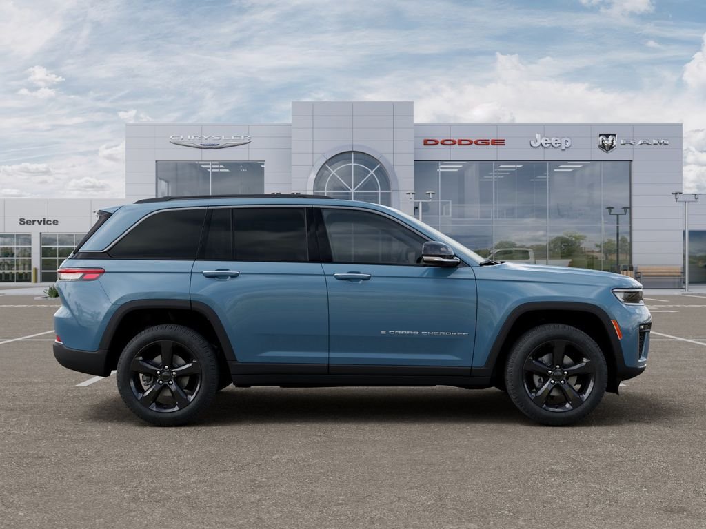 New 2026 Steel Blue Exterior Paint Jeep Limited image 22