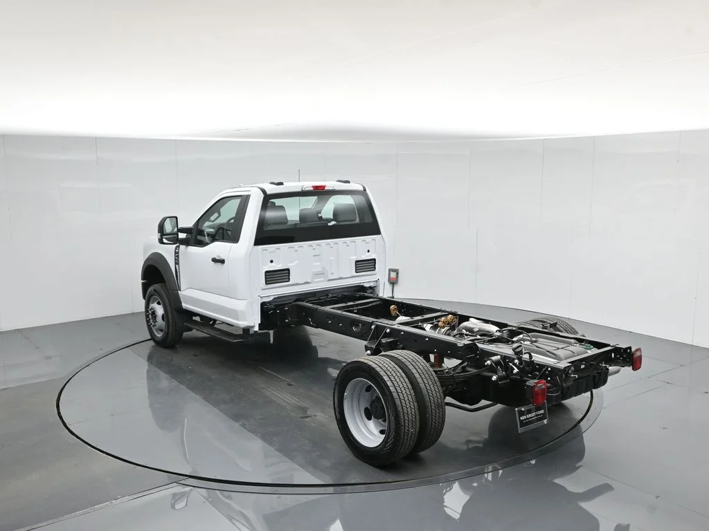 New 2026 Oxford White Ford XL image 31