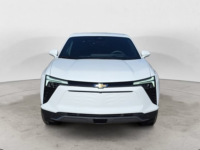 New 2026 Summit White Chevrolet LT image 8
