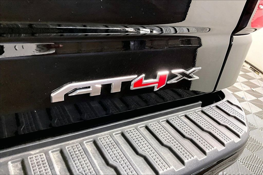 2026 GMC Sierra 1500 AT4X - Photo 10