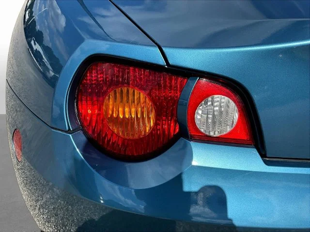 Used 2004 Blue BMW 2.5i image 22