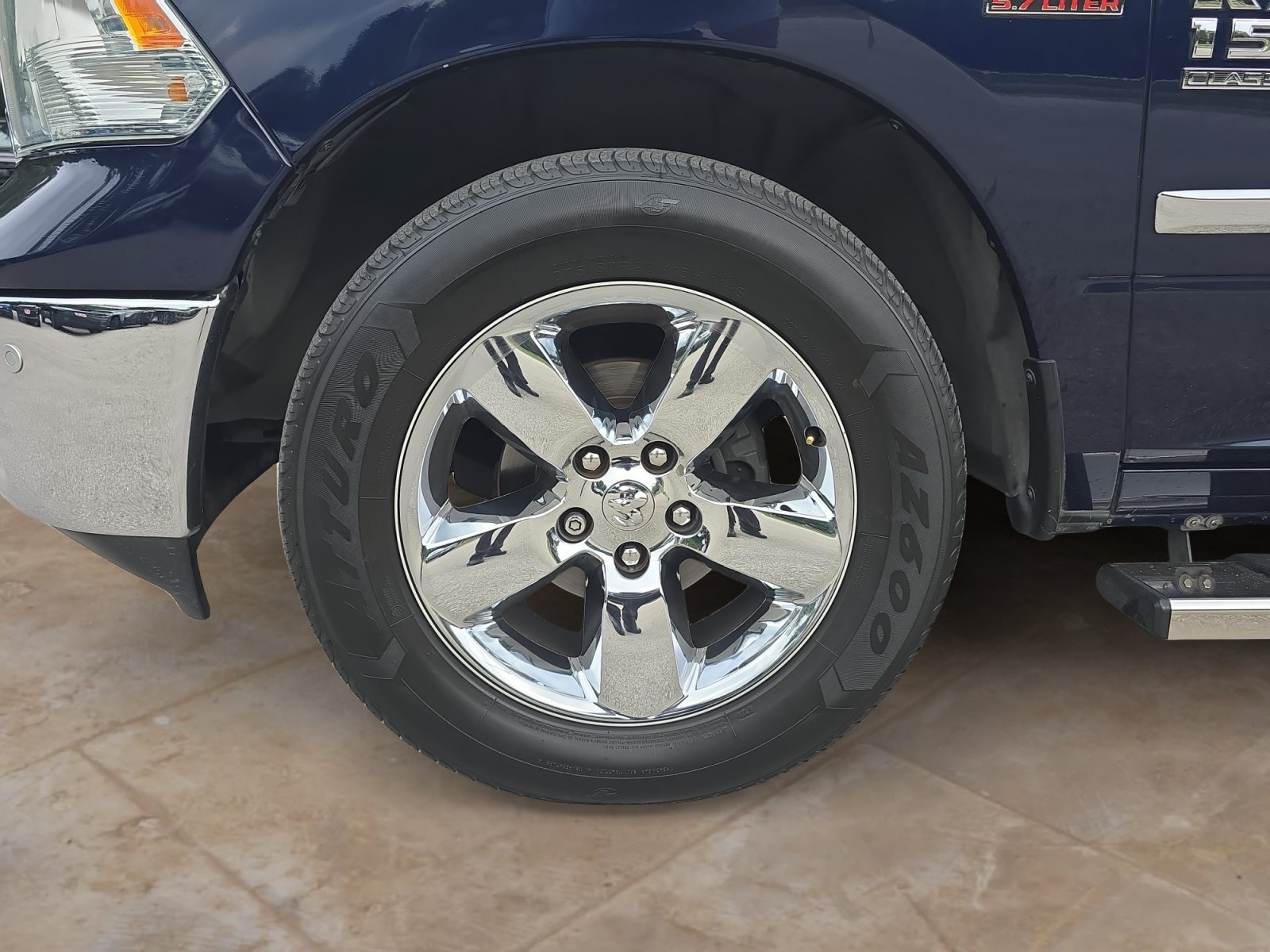 Used 2019 True Blue Pearlcoat Ram Lone Star image 25