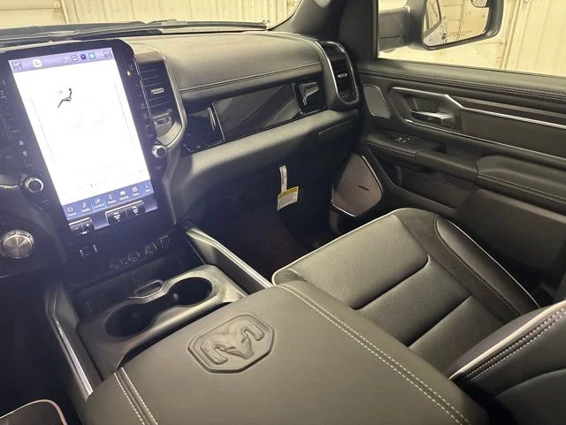 2026 RAM 1500 Laramie - Photo 16