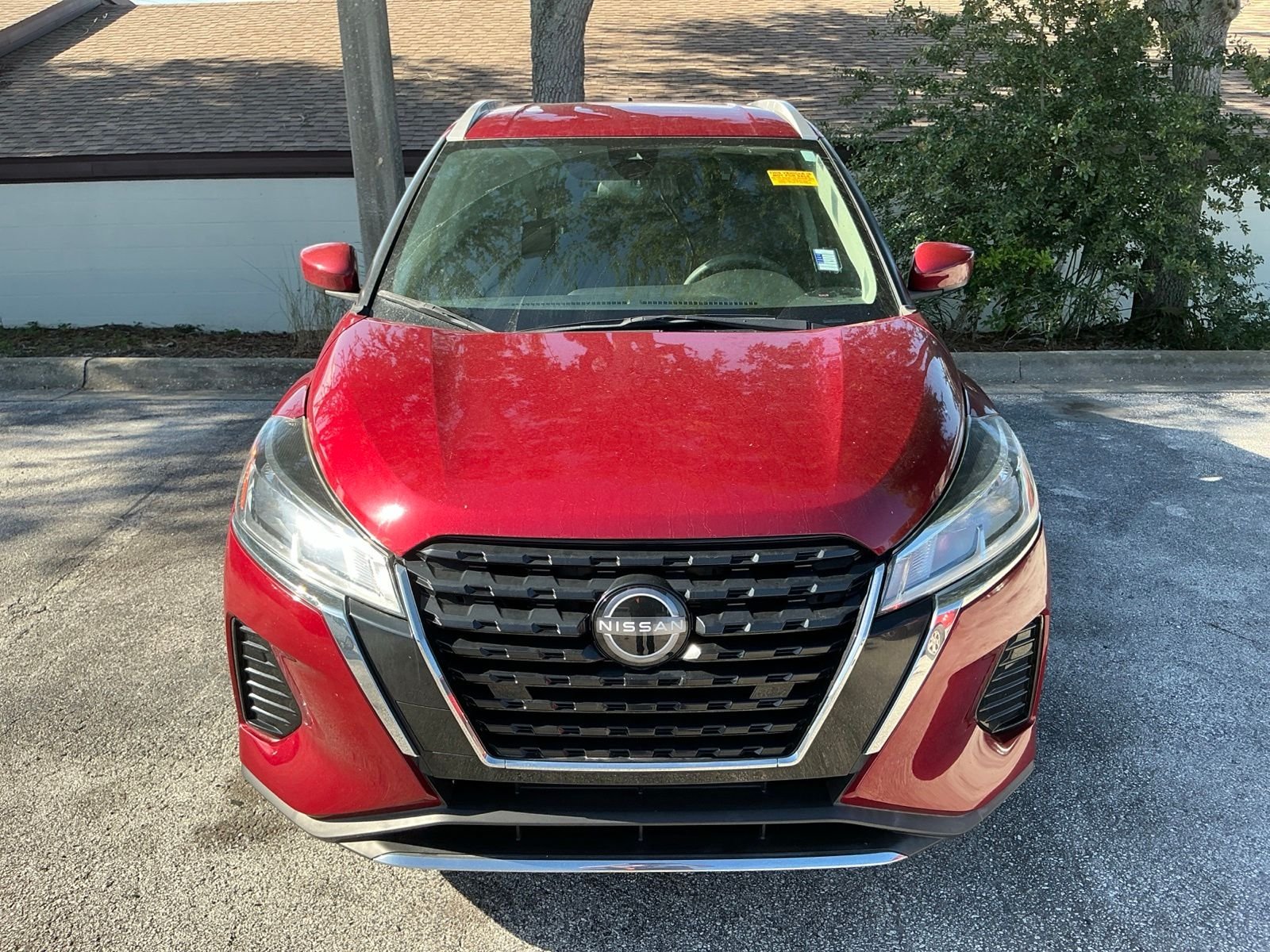 Used 2022 Red Nissan SV image 3