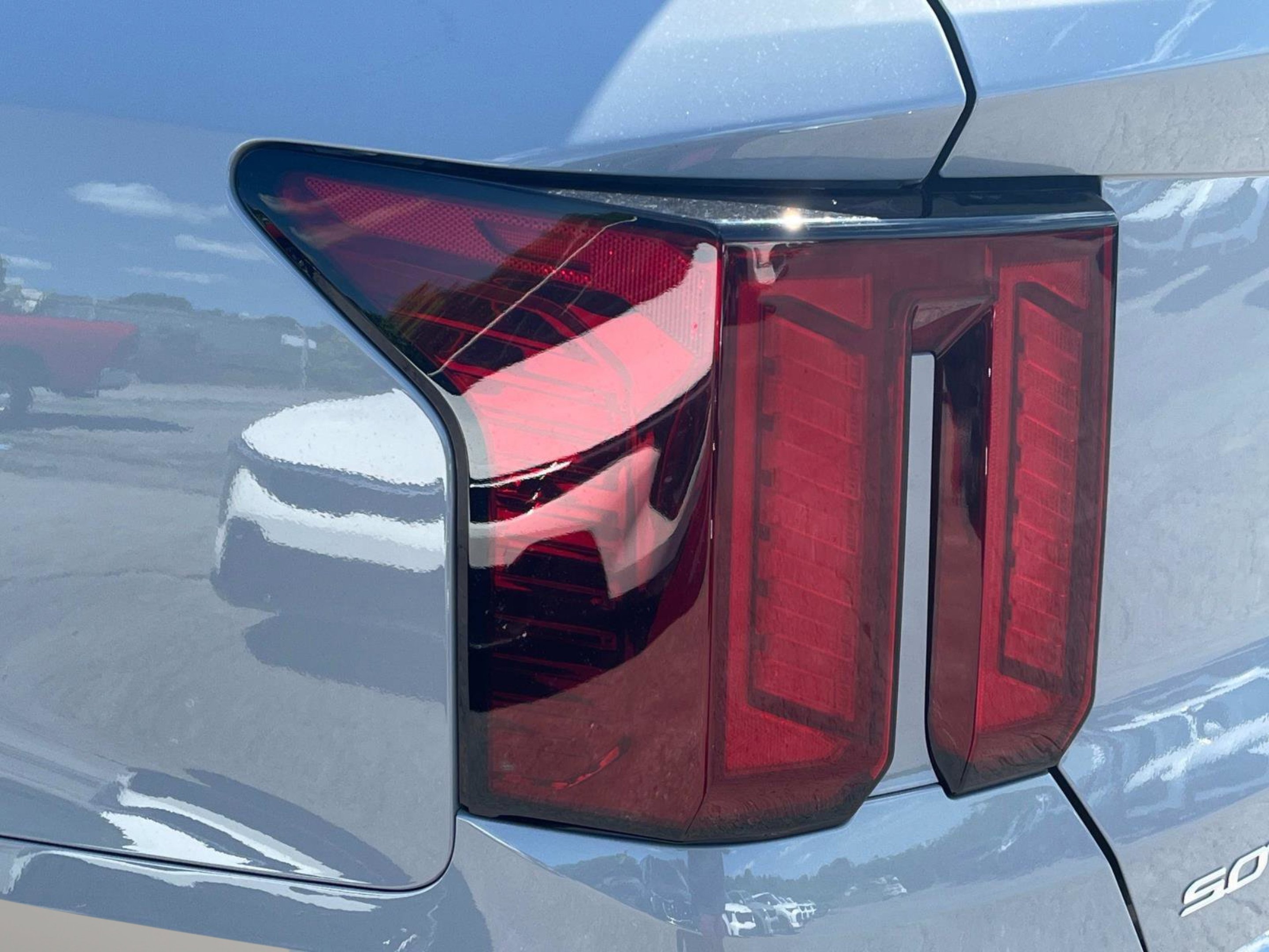 2025 Kia Sorento EX - Photo 11