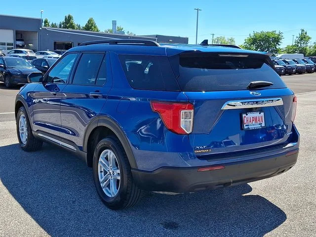Certified Used 2023 Blue Metallic Ford XLT image 4
