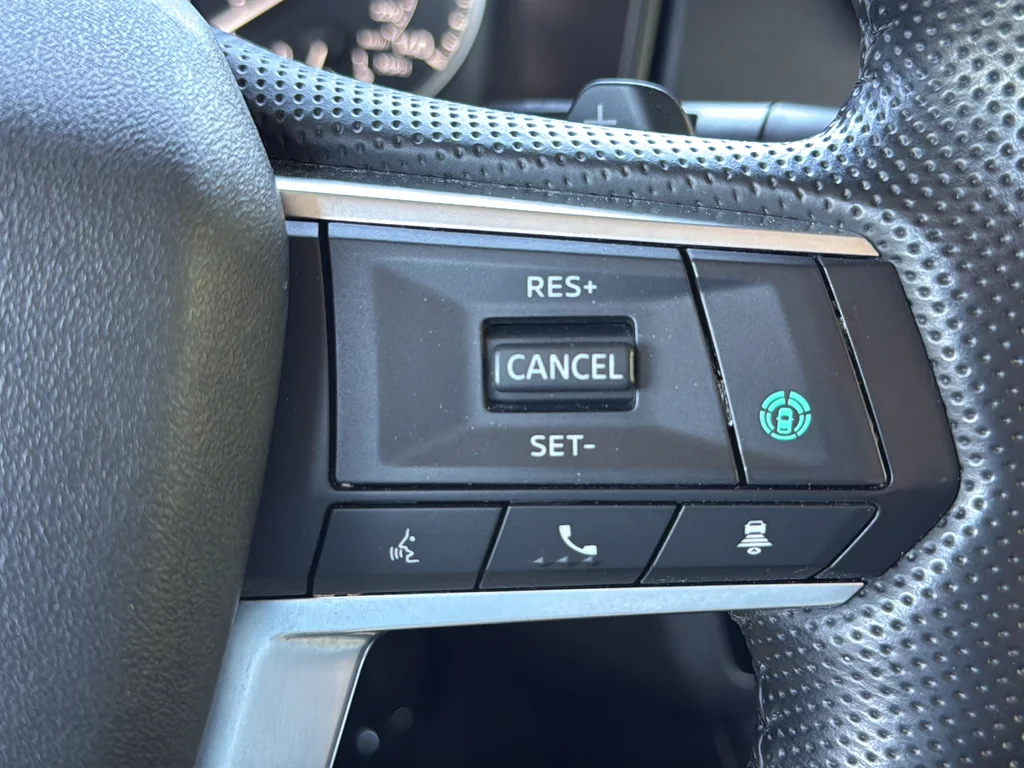 Used 2024 Black Mitsubishi SE image 15