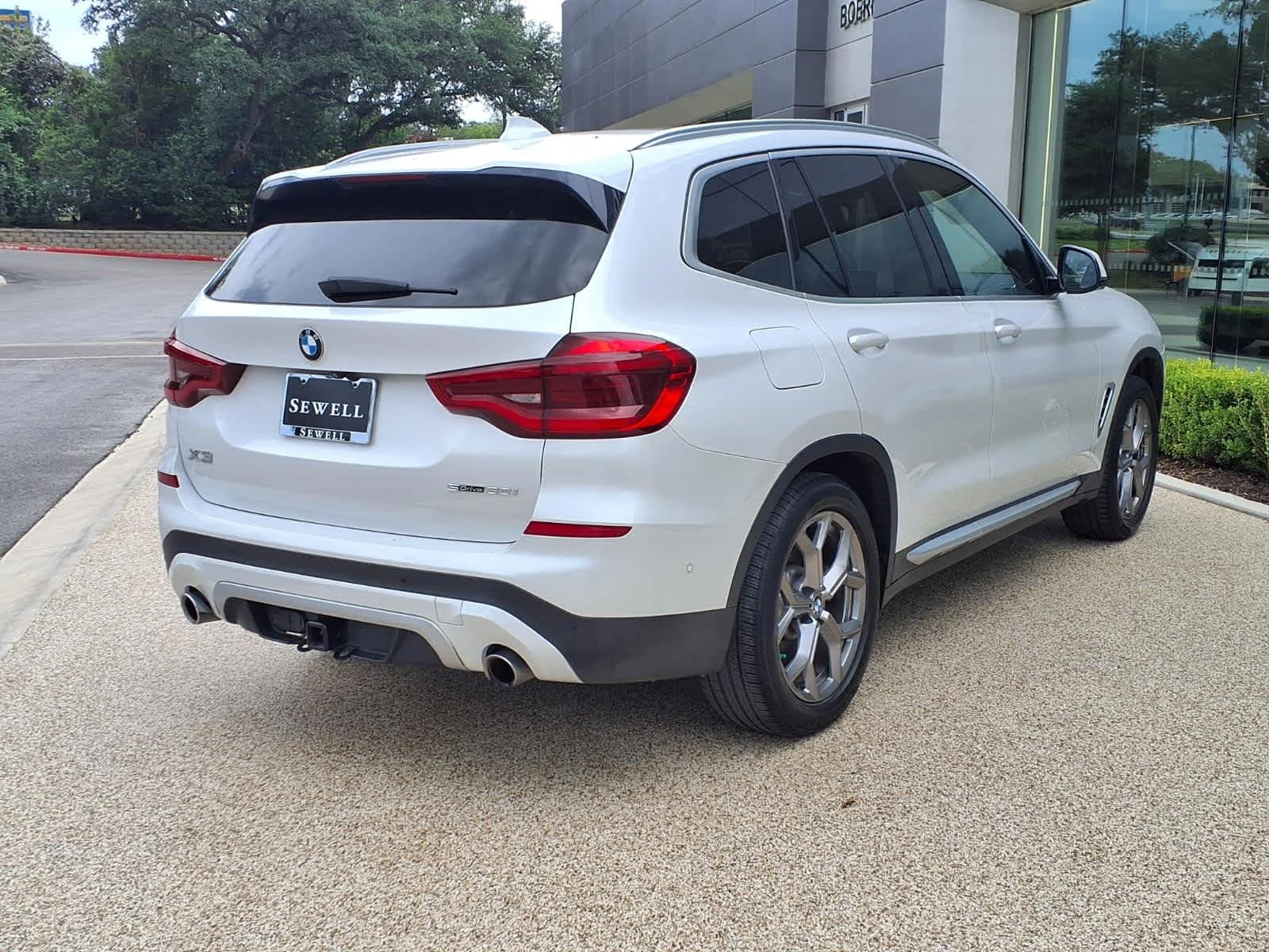 Used 2020 Mineral White Metallic BMW sDrive30i image 8