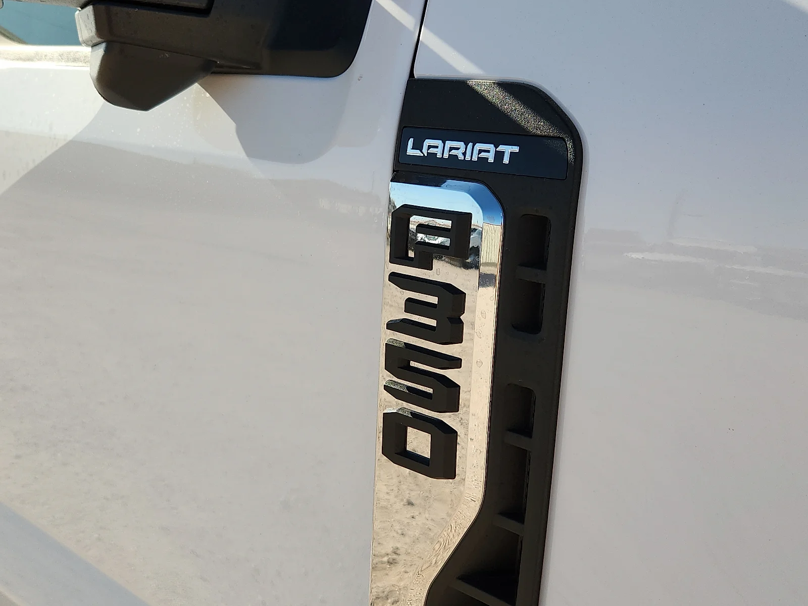 New 2026 Oxford White Ford Lariat image 10