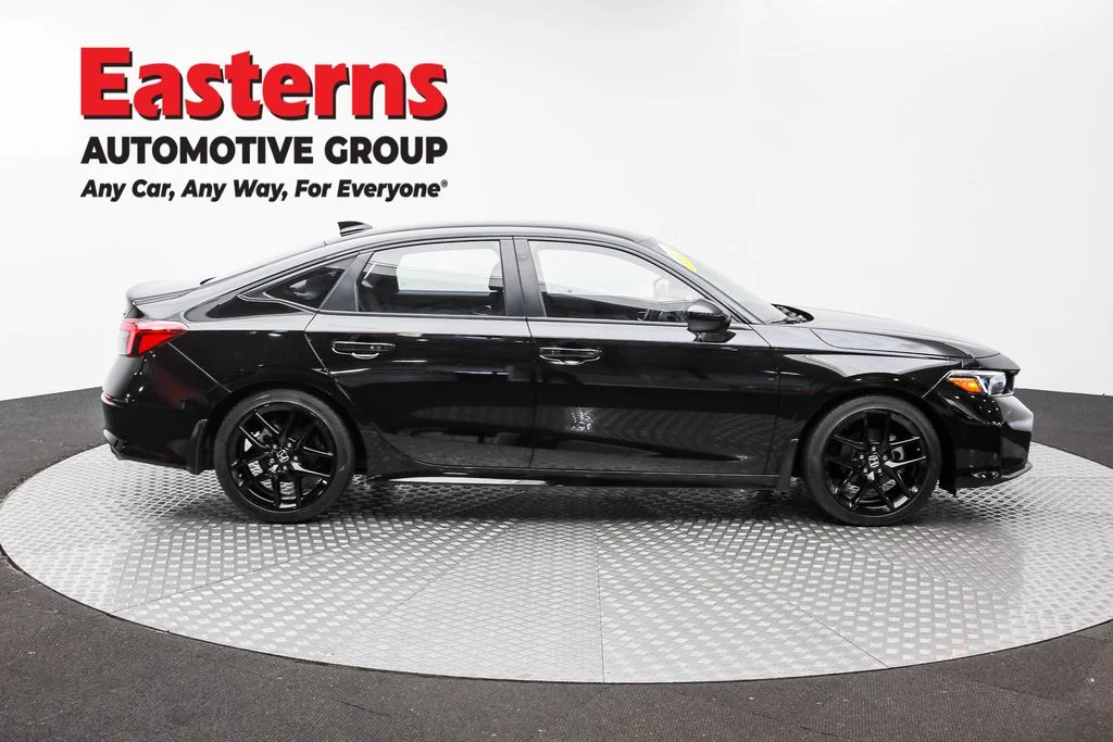 Used 2025 Black Honda Sport image 4