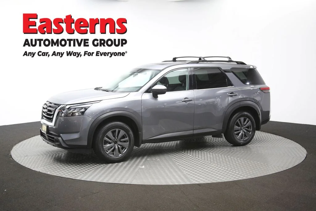 Used 2023 Gray Nissan SV image 61