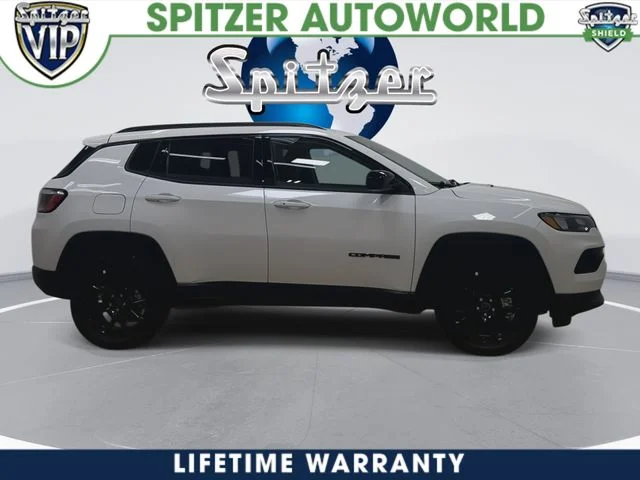 New 2026 Bright White Clear-Coat Exterior Paint Jeep Altitude image 10
