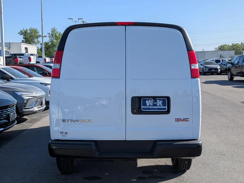 New 2026 Summit White GMC Work Van image 4